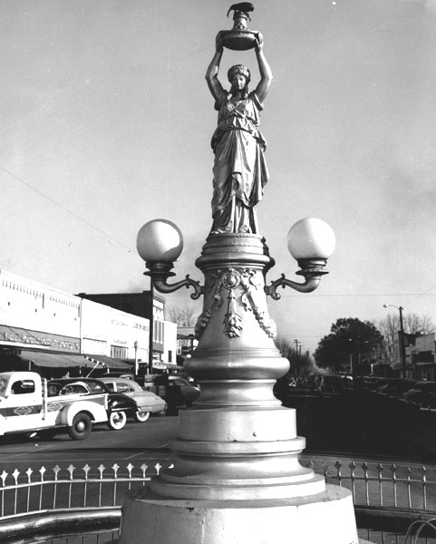  Boll weevil monument