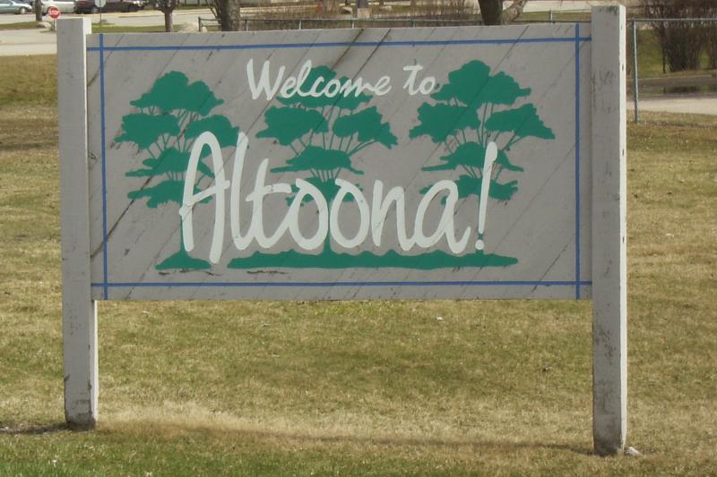  Altoona welcome sign