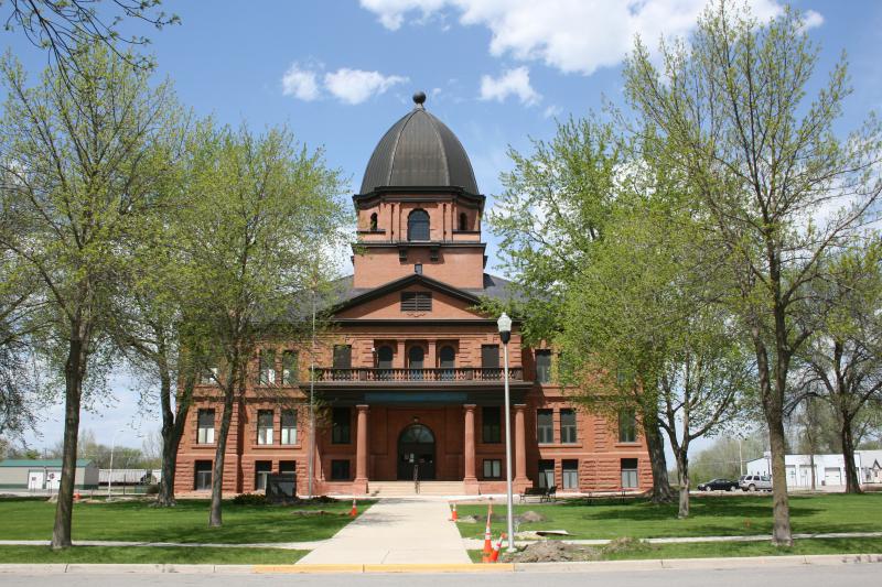  Renville County Courthouse M N