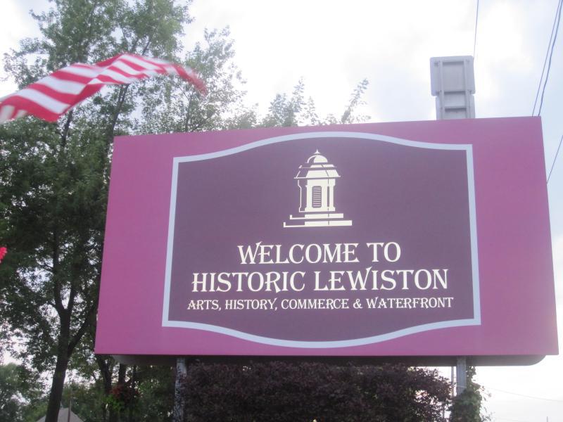  Lewiston, N Y sign I M G 1457